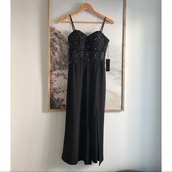 NWT CITY TRIANGLES Black High Slit Formal Gown - Picture 13 of 15